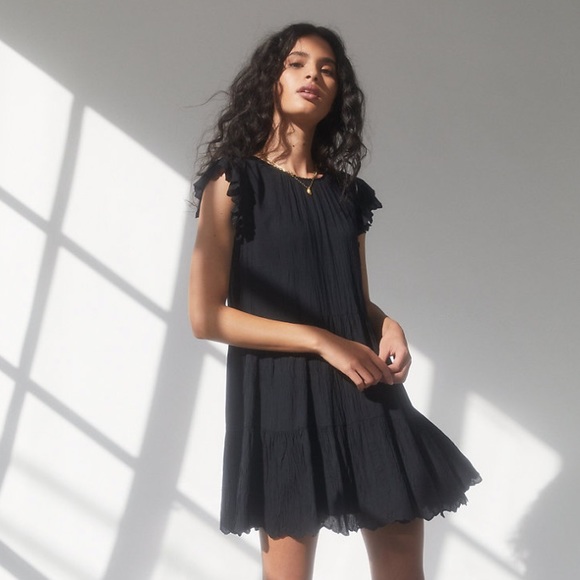 Aritzia Dresses & Skirts - Aritzia/ Wilfred Sidonie Dress